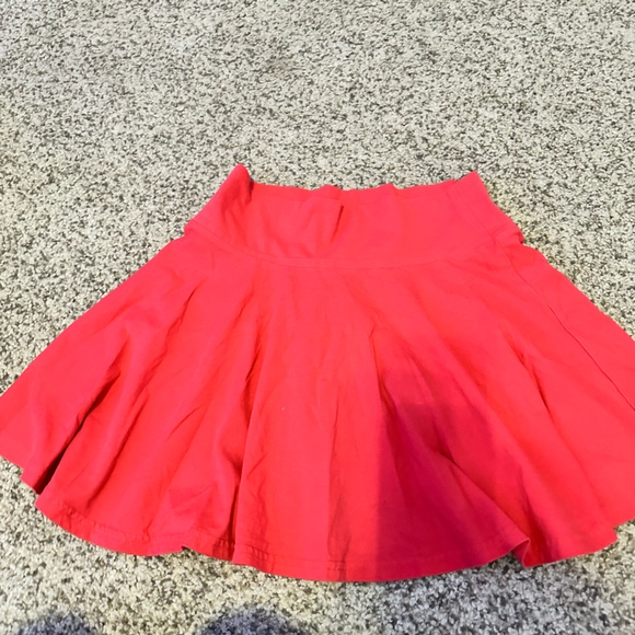 Hot pink, flowy skirt - Picture 1 of 2